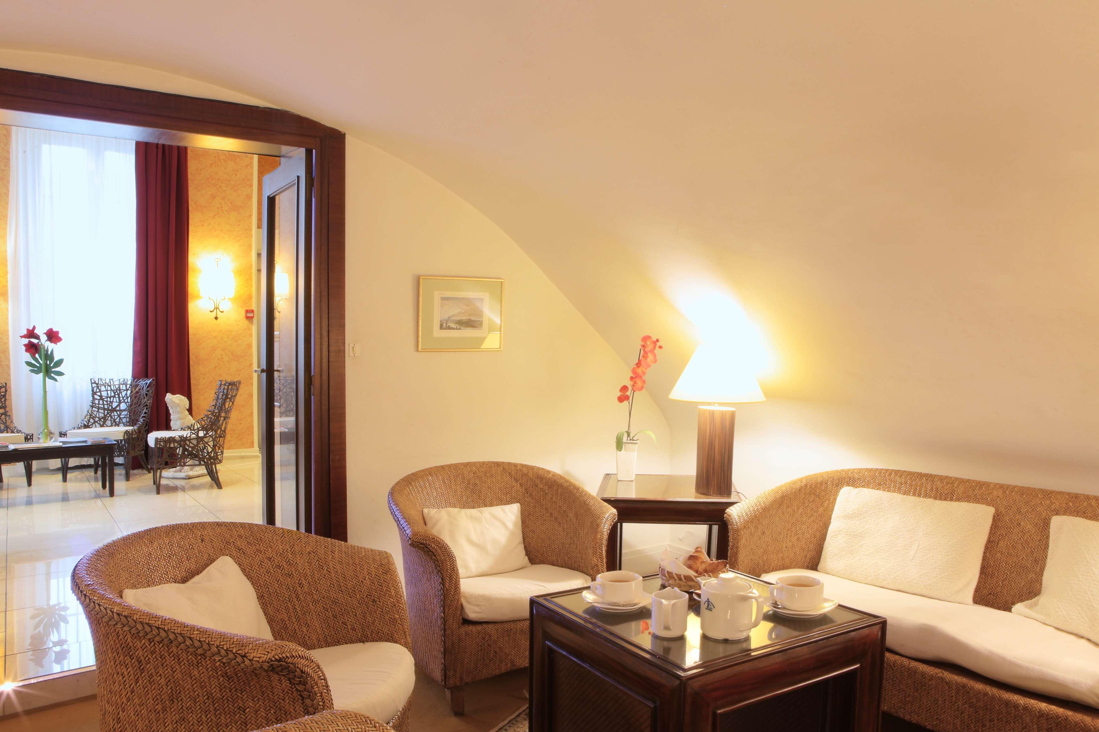 Best Western De Diane Νεβέρ Εξωτερικό φωτογραφία